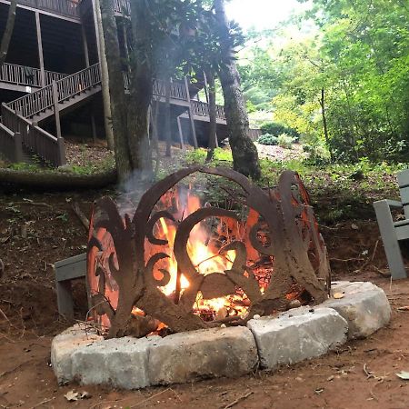 Cozy Creekfront Family Cabin-Pet Friendly -Gamerm-Hot Tub ハイアワシー エクステリア 写真