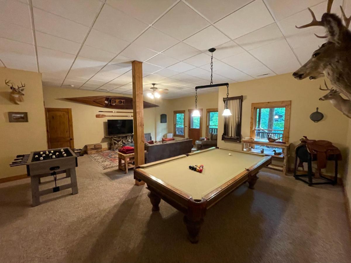Cozy Creekfront Family Cabin-Pet Friendly -Gamerm-Hot Tub ハイアワシー エクステリア 写真