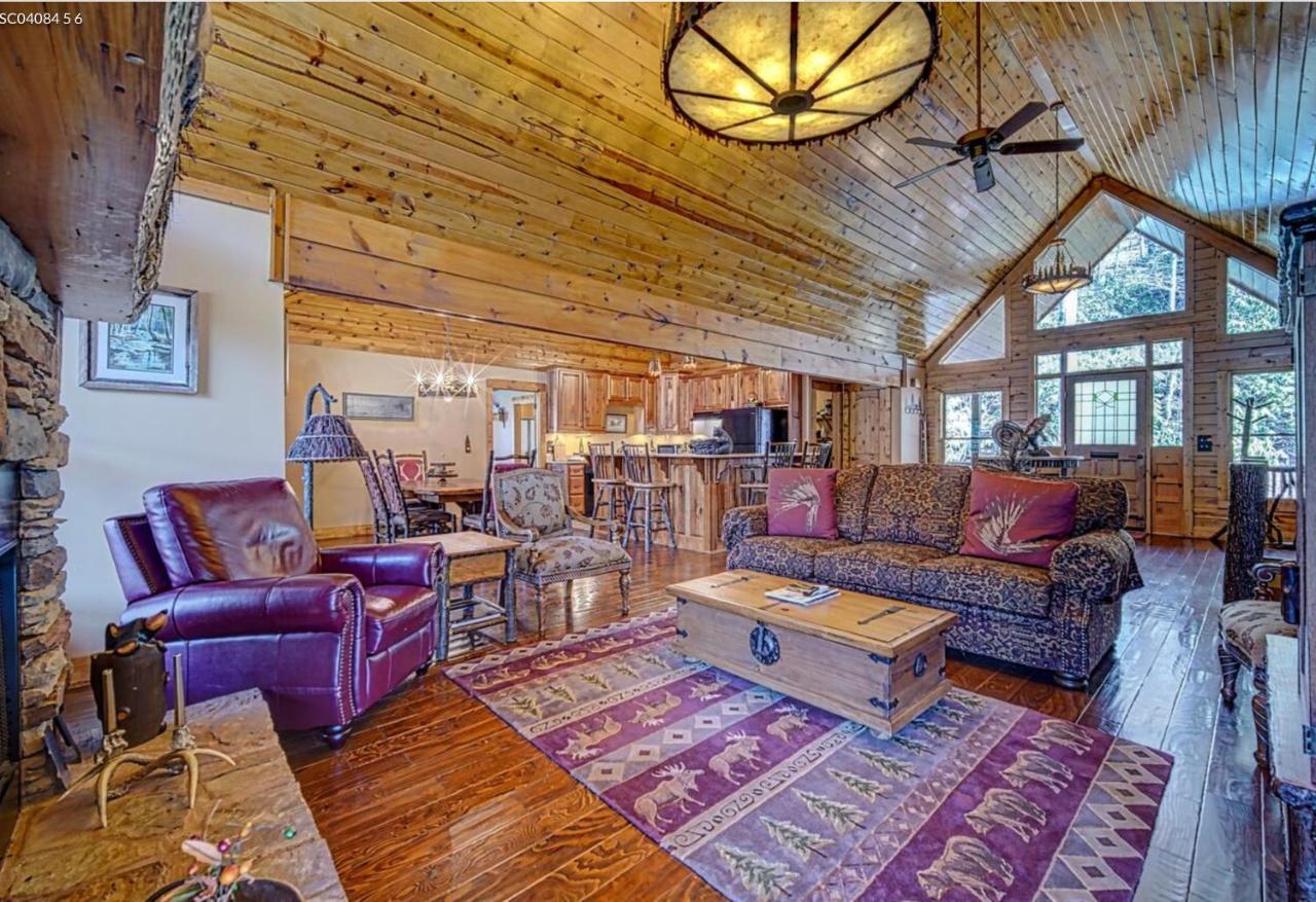 Cozy Creekfront Family Cabin-Pet Friendly -Gamerm-Hot Tub ハイアワシー エクステリア 写真