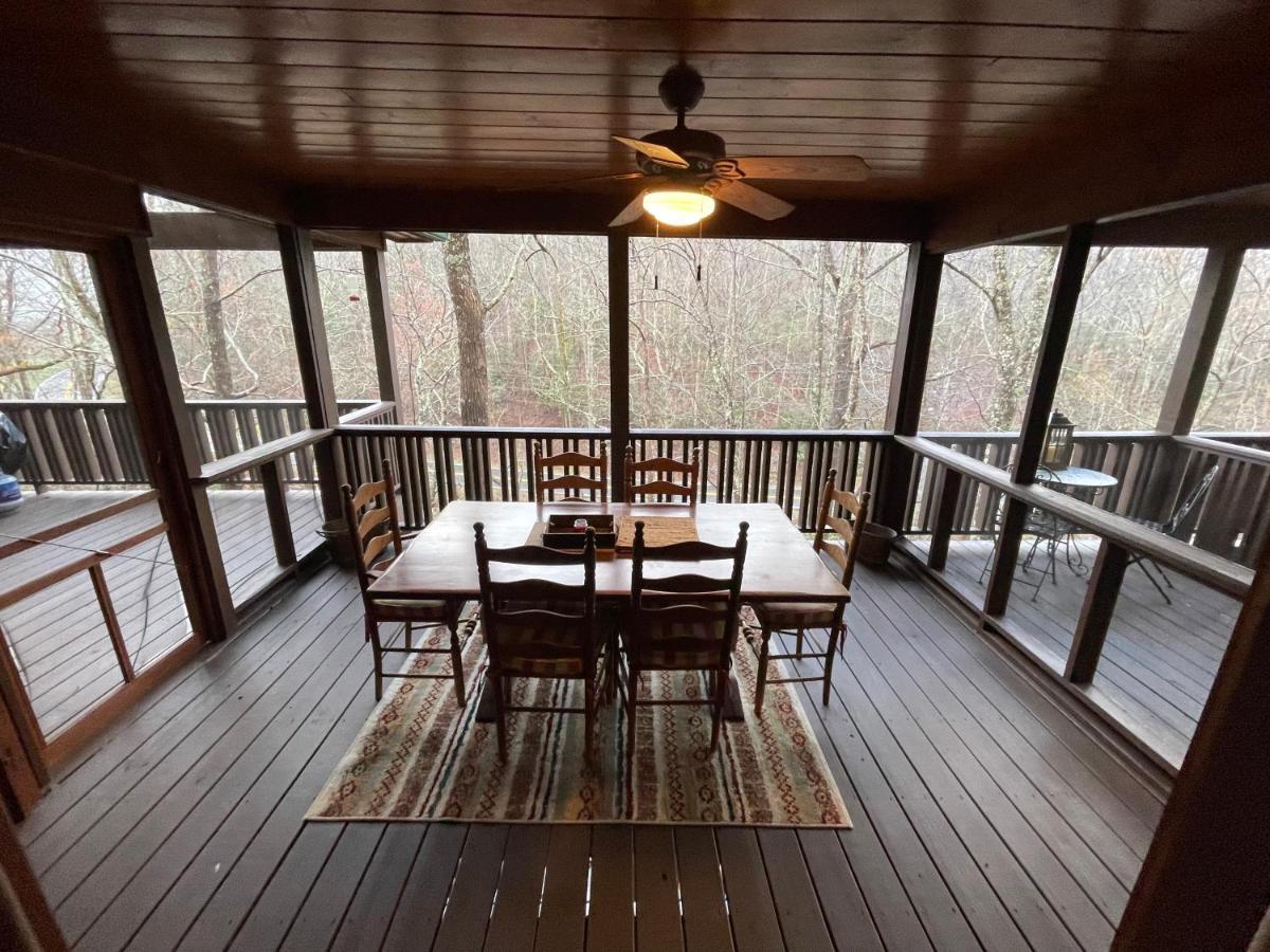 Cozy Creekfront Family Cabin-Pet Friendly -Gamerm-Hot Tub ハイアワシー エクステリア 写真